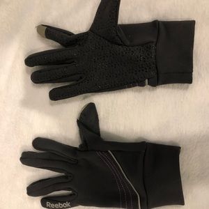 Reebok athletic winter gloves